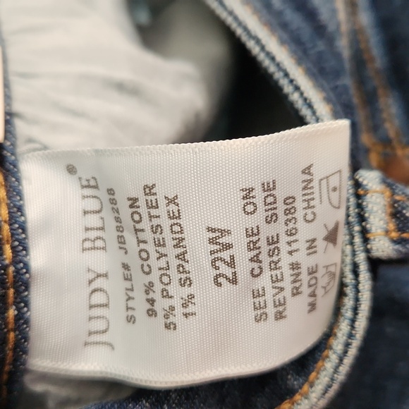 Jeans - Picture 8 of 8